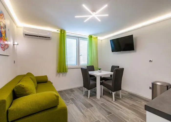 2 Bedroms Free Parking דירה ספליט