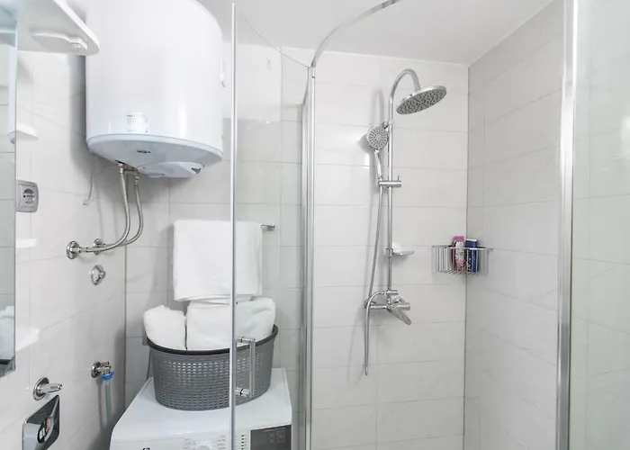 2 Bedroms Free Parking דירה ספליט